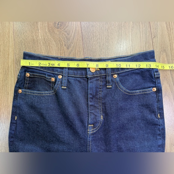 J. Crew Slim Demi Boot Jean In Dark Rinse Wash Size 26 - Picture 9 of 11